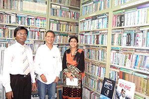 Managing Director and CEO of Transcom Foods Ltd, Akku Chowdhury with Dr. Helal in the Campus Library (2013)