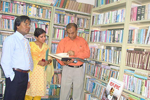 Labor and Employment Secretary, Ataharul Islam with Dr. M Helal in the Campus                  Library (2009)