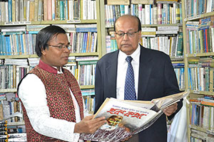 Former Secretary and Advisor of GETCO, Khandaker Rashedul Haque with Dr. M Helal in the Campus Library (2015)