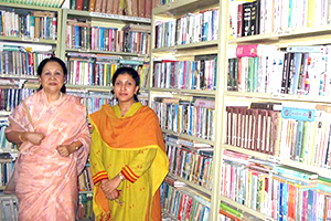 President of Gulshan Club, Ms. Sultana Shaheda Islam with Dr. M Helal in the                  Campus Library (2007)