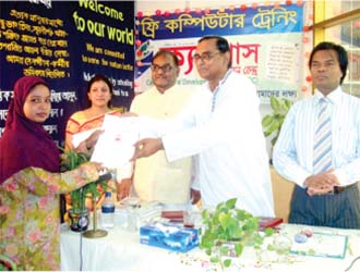 President of Bangladesh Workers’ Party Mr. Rashed Khan Menon MP and  Mr. A K M Mozammel Haque MP are giving certificates to computer trainees (2009) Currently both of them are  Ministers