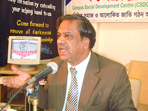 Prime minister’s Advisor, Professor Dr. Alauddin Ahmed, is giving a Speech to the Trainees of Free Computer Training (Batch 99) as Chief Guest; Dr. M Helal is presiding over. (2009)